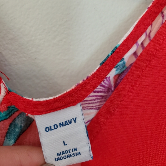 ❗gone❗Old Navy Tropical Hibiscus Flower Print Tank Red - Picture 3 of 7